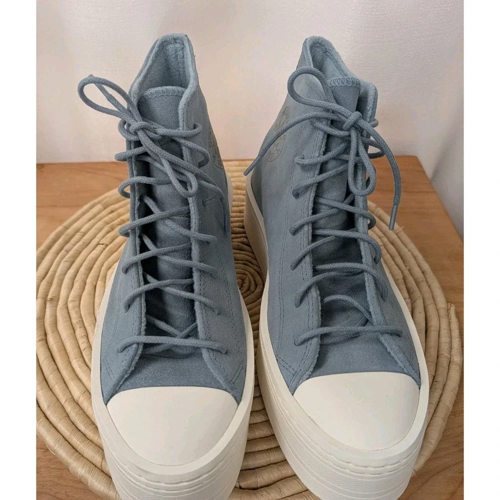 Converse All Star Chuck Taylor Sneakers Size 10 Shoes Light Blue Suede Lift Lace